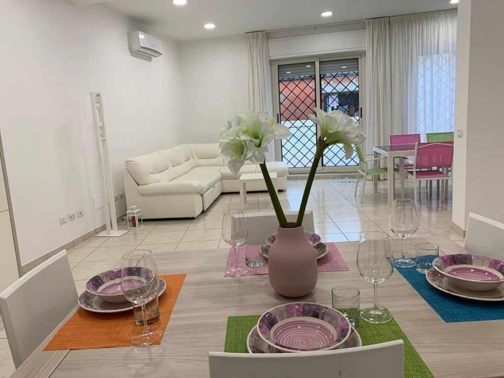Apartamento Mediterranean House Nettuno Exterior foto