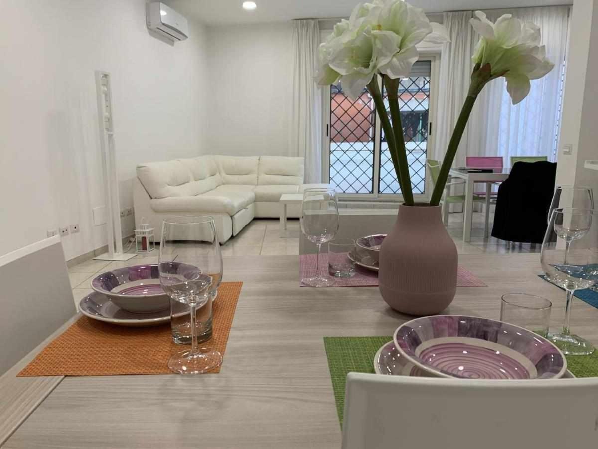 Apartamento Mediterranean House Nettuno Exterior foto