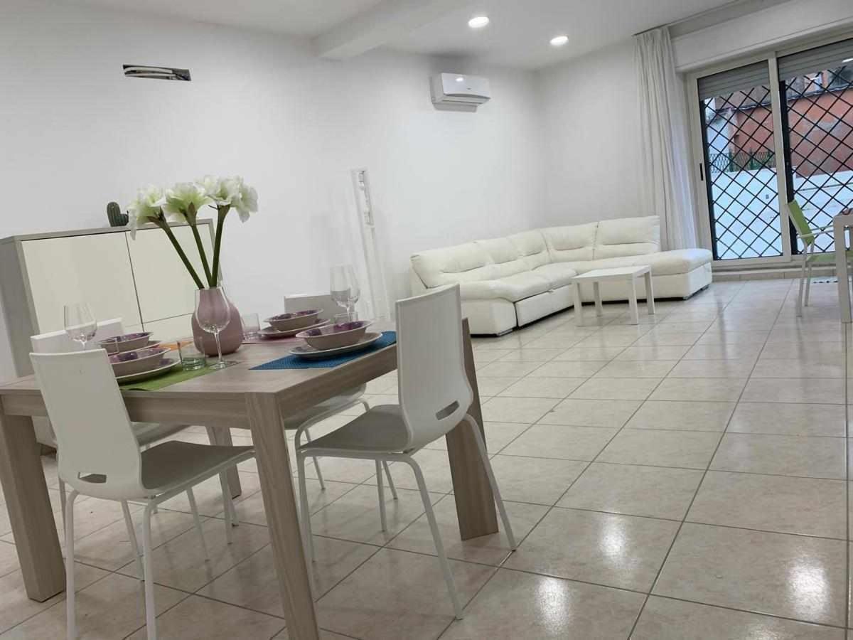 Apartamento Mediterranean House Nettuno Exterior foto