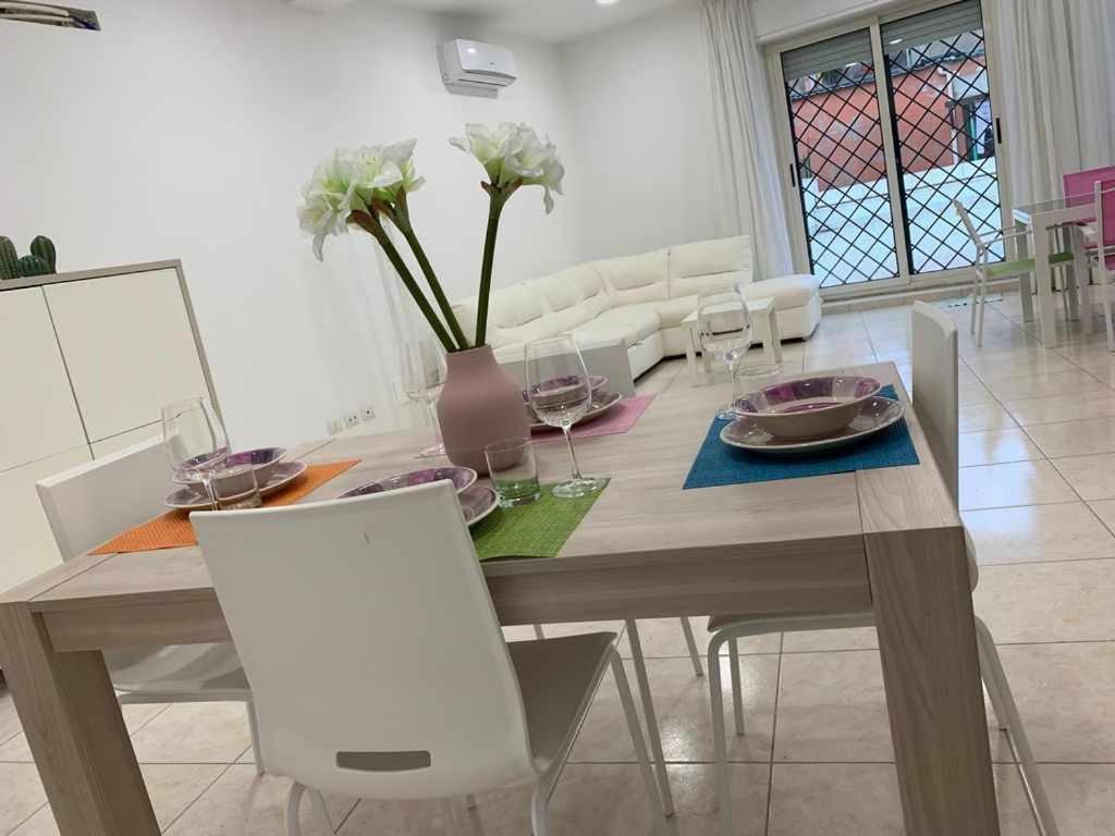 Apartamento Mediterranean House Nettuno Exterior foto