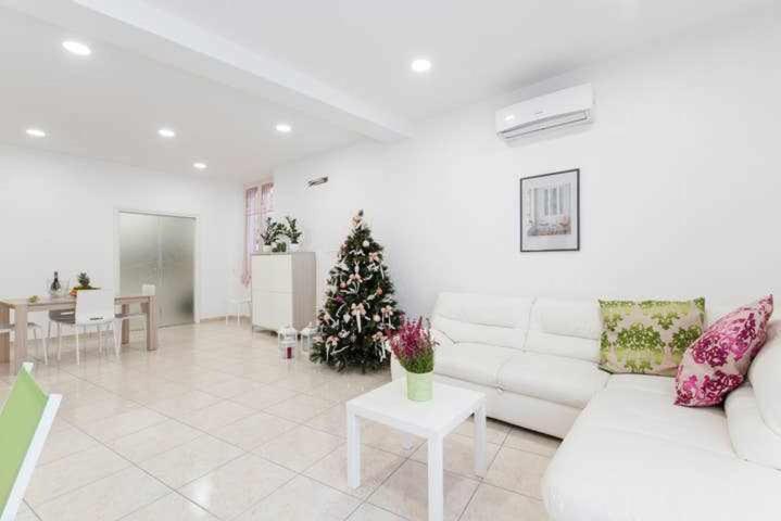 Apartamento Mediterranean House Nettuno Exterior foto