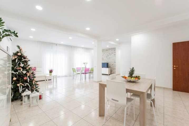 Apartamento Mediterranean House Nettuno Exterior foto