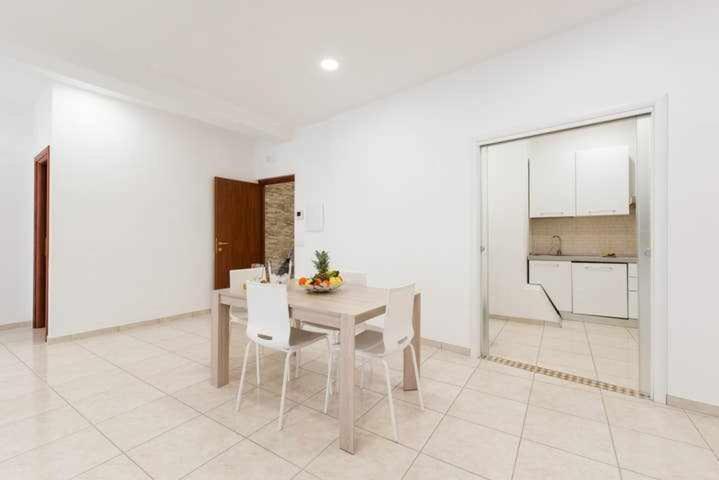 Apartamento Mediterranean House Nettuno Exterior foto